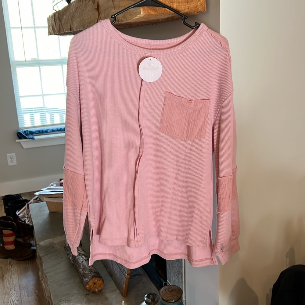 Women’s pink long sleeve top